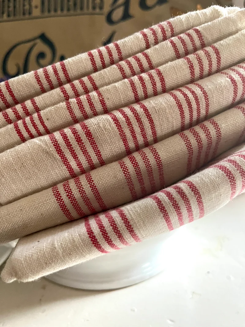 Trio: französische große Tücher Rot/Weiß Halbleinen