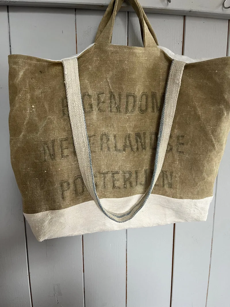 Dutch Bag: Tasche aus altem niederländischem Postsack