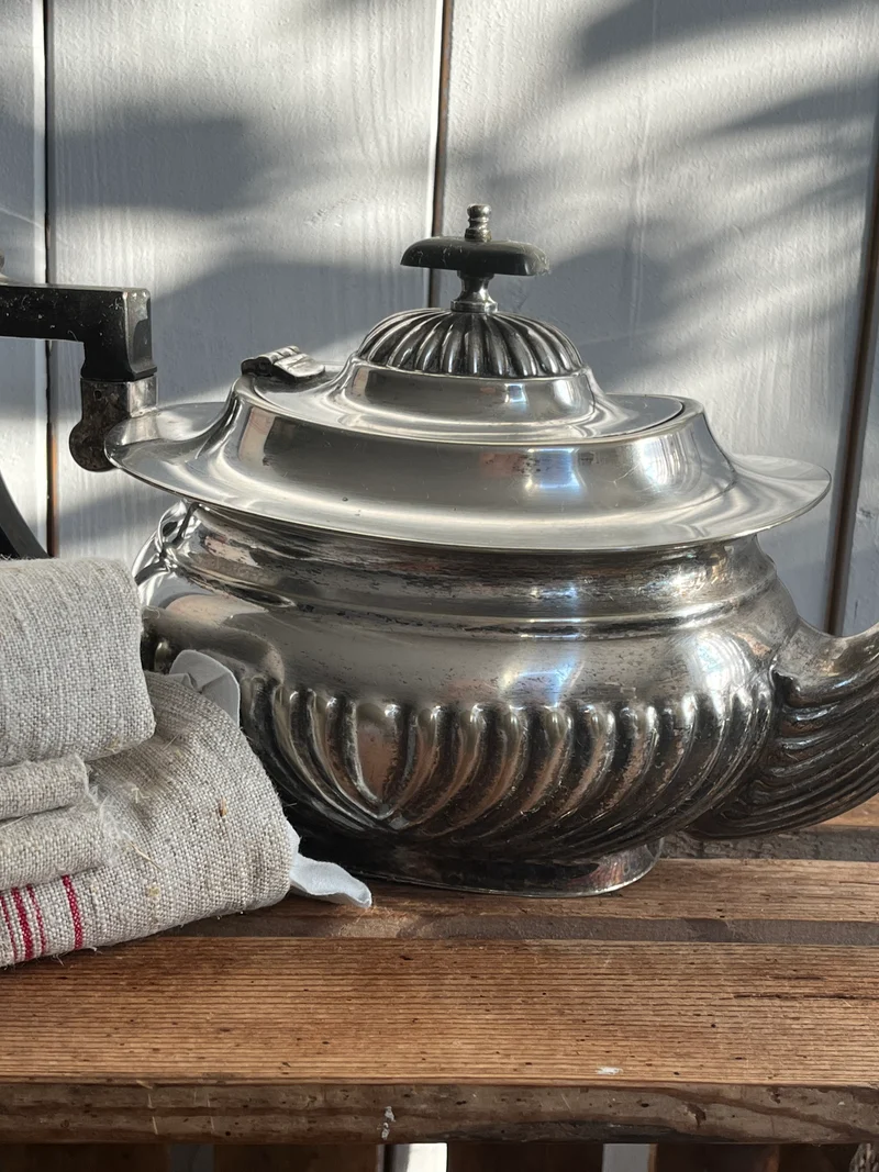 Alte englische Teekanne silverplate Klassiker