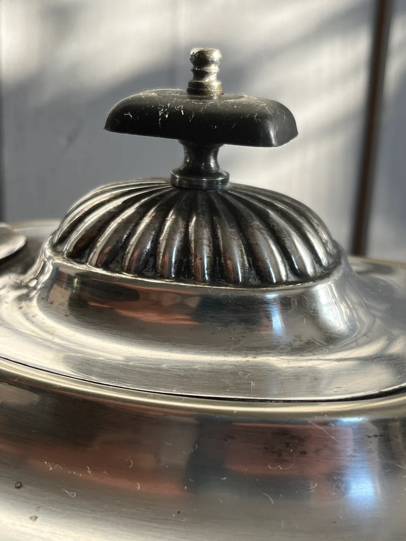Alte englische Teekanne silverplate Klassiker