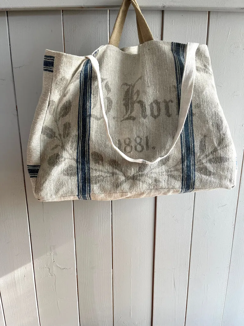 1881: große Tasche aus sehr altem Leinensack