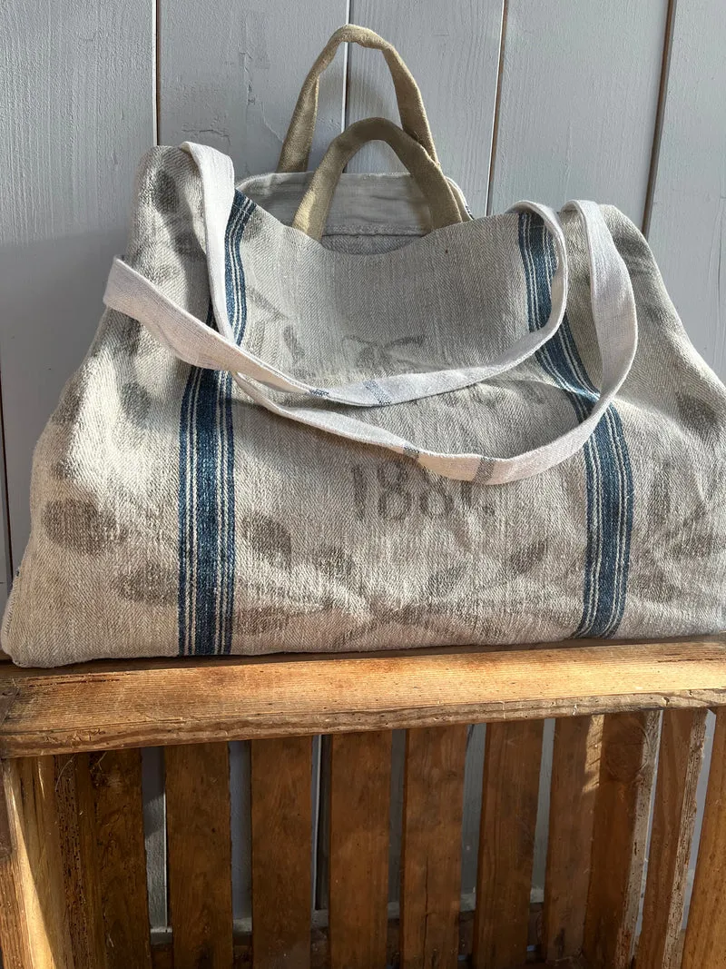1881: große Tasche aus sehr altem Leinensack