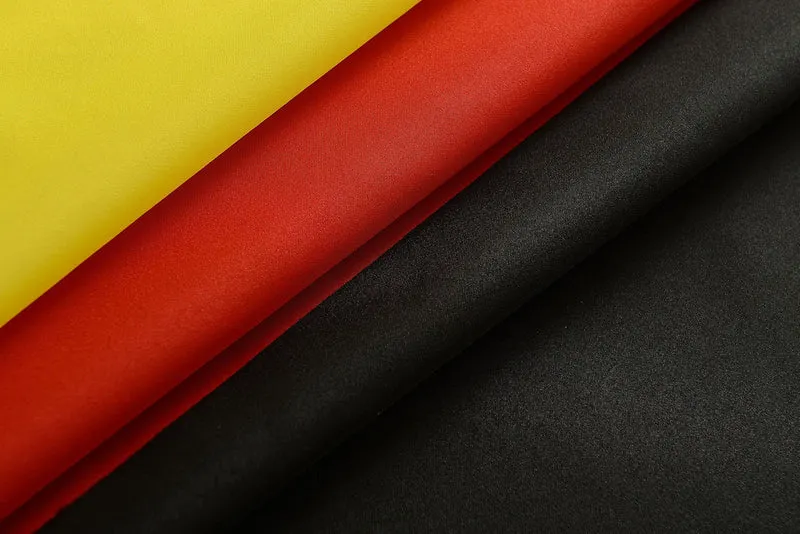Gardine Vorhang Ösenschal »GLOBAL« Flagge Fußball Fan Flag Banner Landesfarben 20360