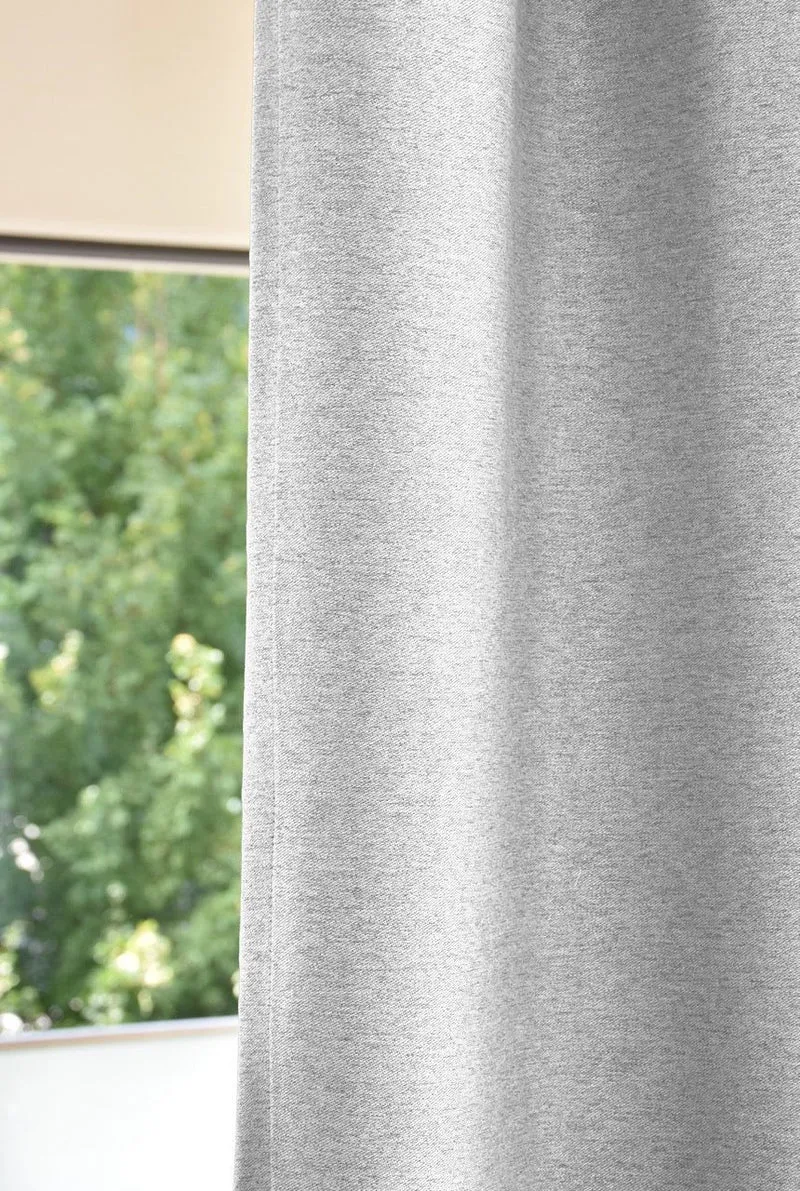 Stoffmuster LYNN DIMOUT GREEN LINE