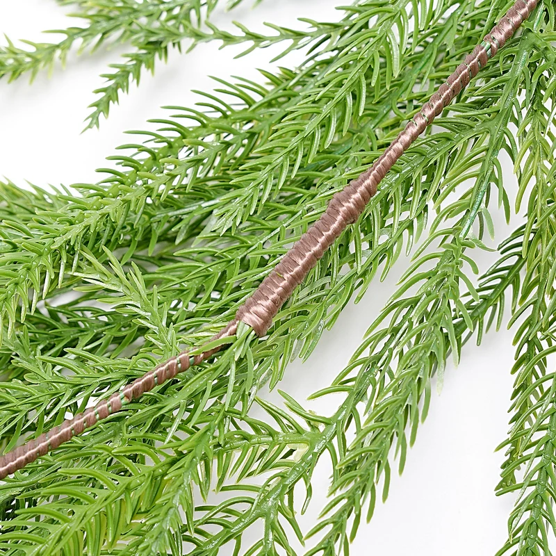 Salcar Künstliche Weihnachtsgirlande aus 100 % PE – Realistische Tannengirlande für Wand, Tür & Kamin – Langlebig & wiederverwendbar