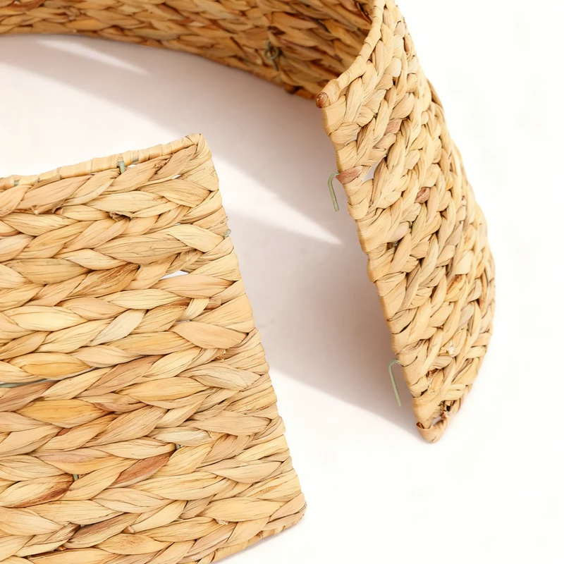 Salcar Weihnachtsbaumdecke aus Wasserhyazinthe – Handgefertigter Weihnachtsbaum Kragen in Natur, Ø 60 / 68 cm, Stilvoller Rattan Look