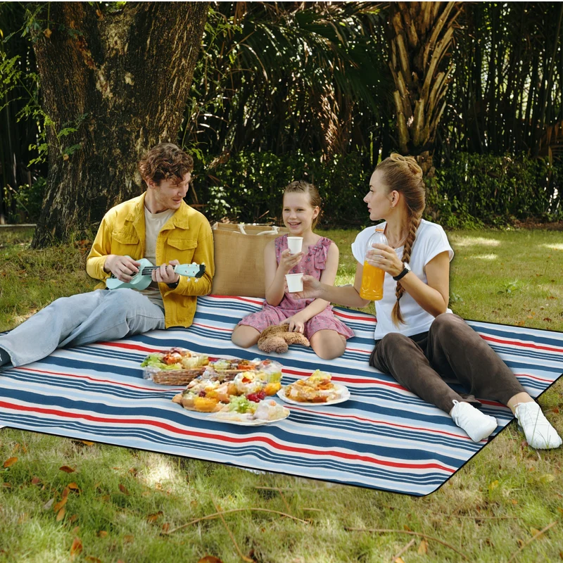 Sekey Picknickdecke – Wasserdicht & sandfest, faltbare Strandmatte mit PEVA-Unterseite, gepolstert & tragbar für Camping, Strand & Wiese – Blau-Weiß-Rote Streifen