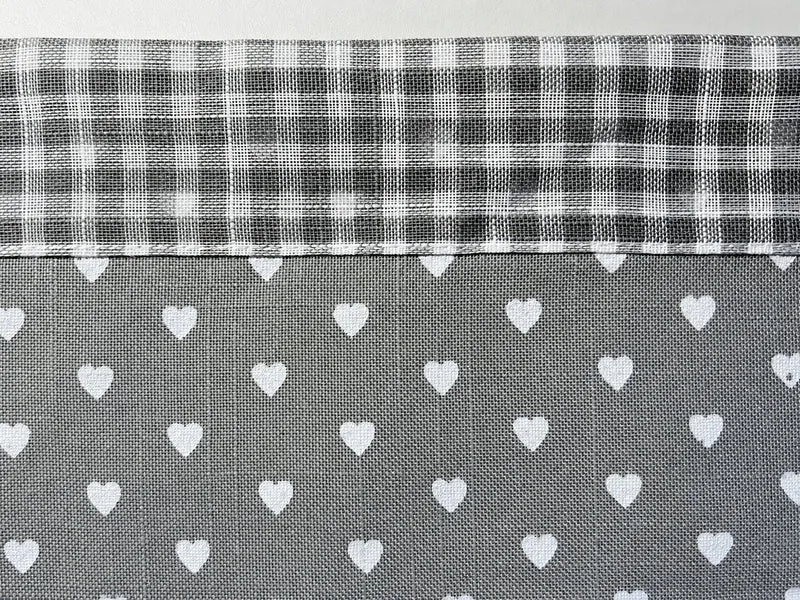 Scheibengardine Landhaus grau Herz HxB 48x140cm