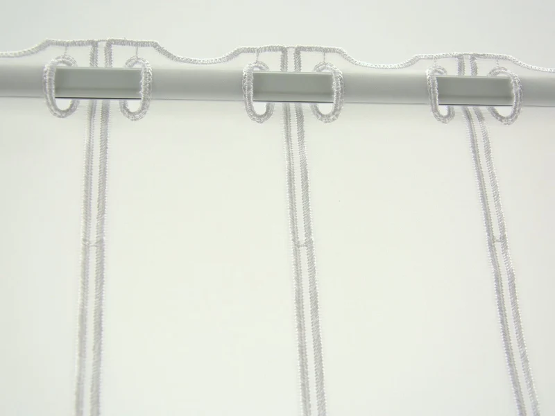 Cliprollo Grafik weiß Höhe 145cm nach Maß Scheibengardine