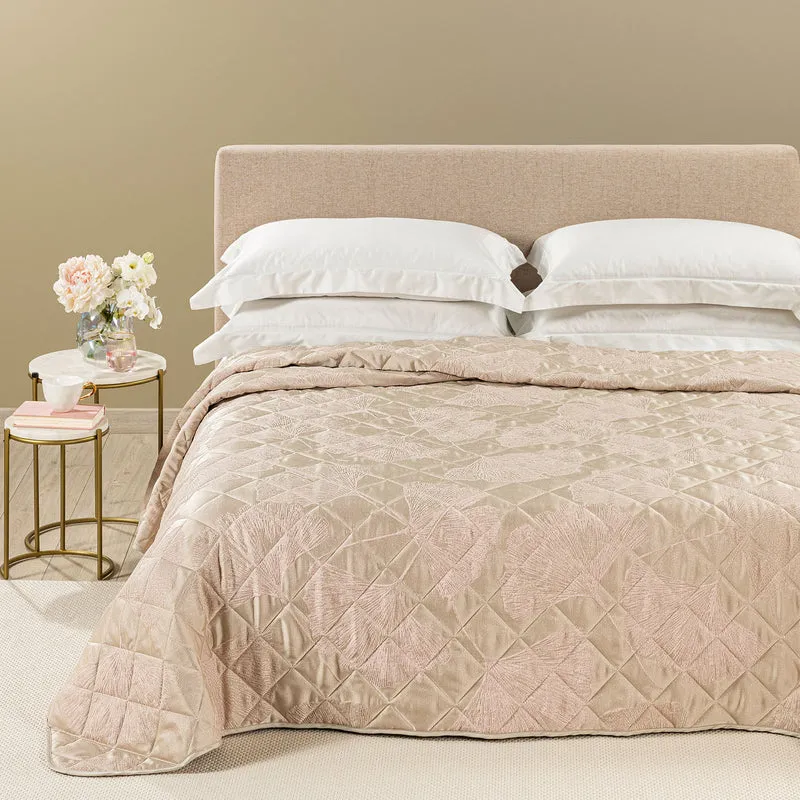Copriletto Primaverile Agatha in Raso Jacquard 80 gr/mq