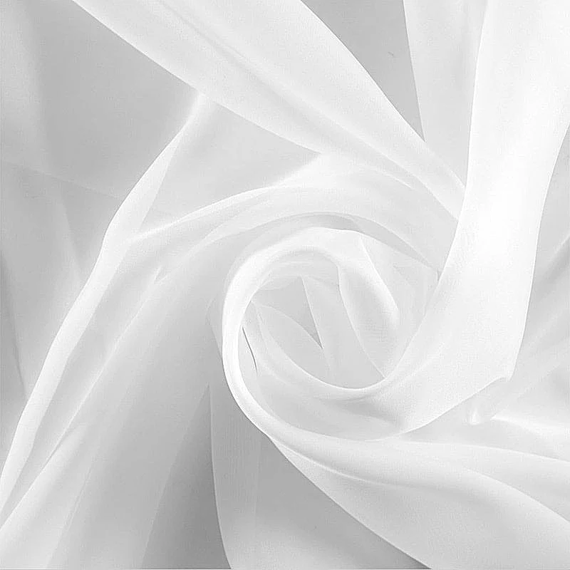 Transparente Gardine in schlichtem Design