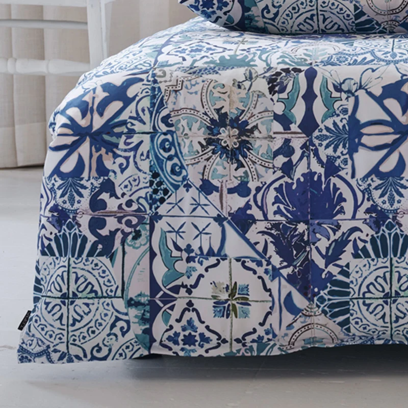 APELT Azzuro Bettwäsche Baumwoll-Satin handgemalte blau weiße Kacheln