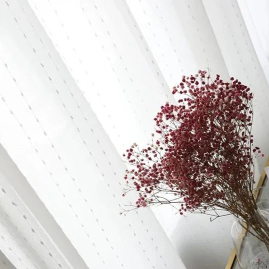 Voile-Gardine mit feiner Punkt-Stickerei