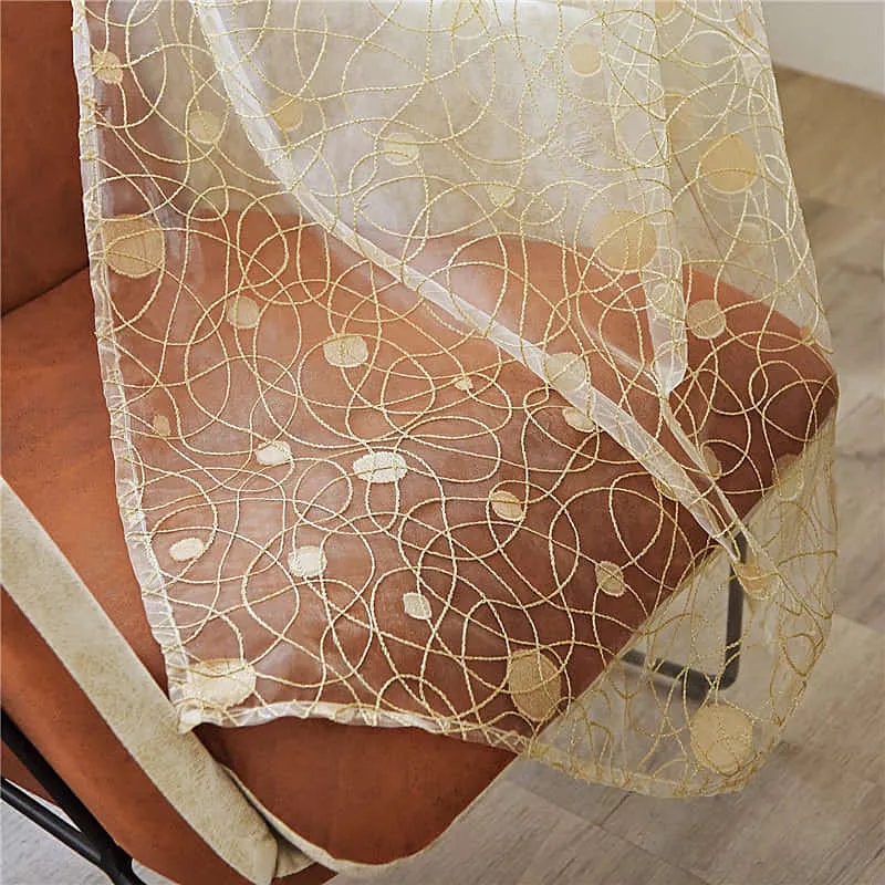 Braune Voile-Gardine mit Vogelmotiv