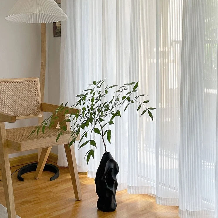 Moderne Plissee-Gardine halbtransparent