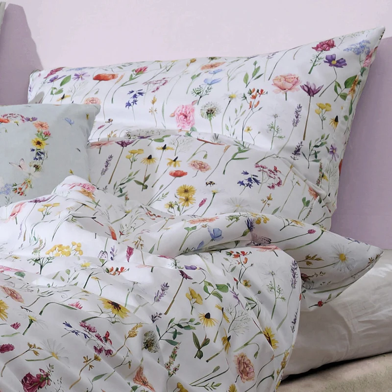 APELT Carlotta Bettwäsche Baumwoll-Satin Wiesenblumen