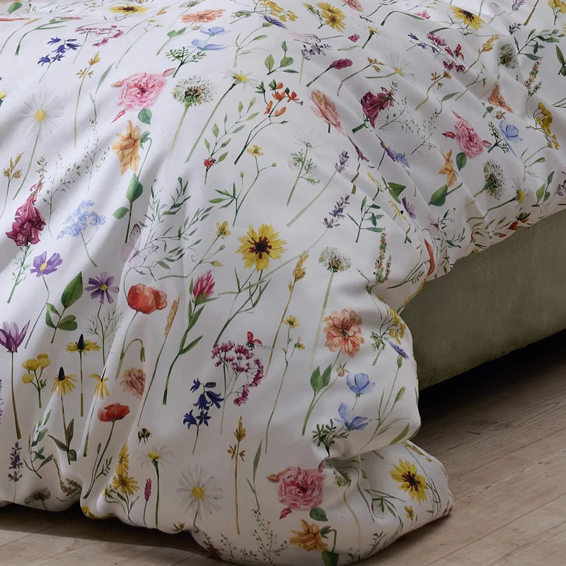 APELT Carlotta Bettwäsche Baumwoll-Satin Wiesenblumen