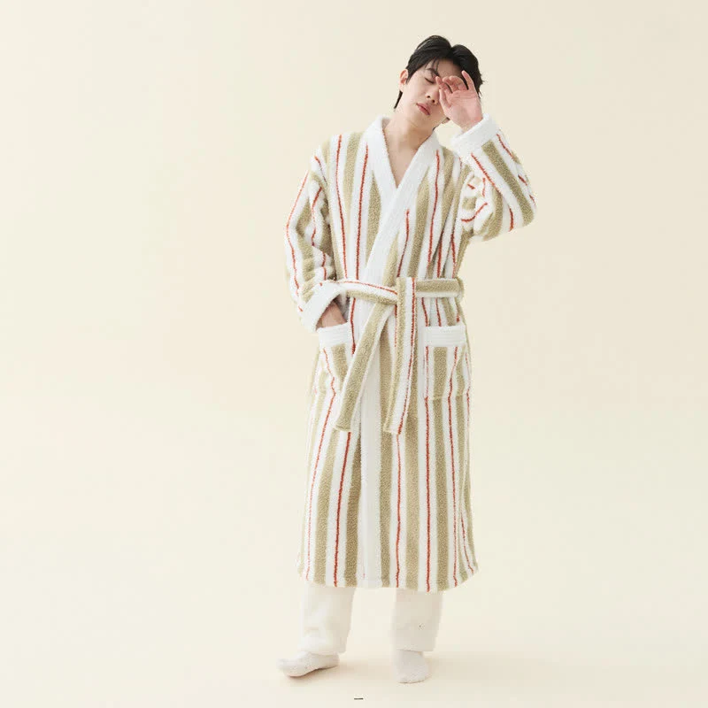 Langer, gestreifter Kimono-Bademantel aus Fleece