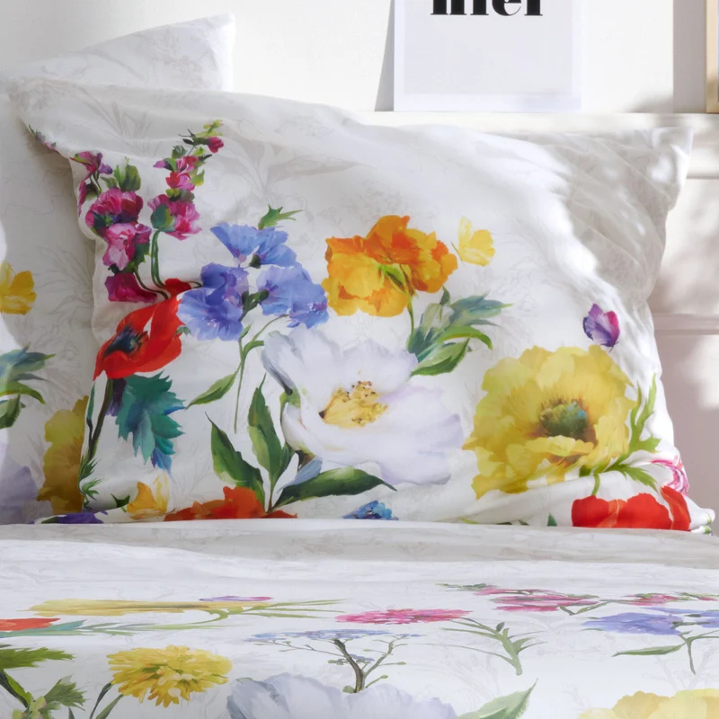 APELT Fiora Bettwäsche Baumwoll-Satin Sommerwiese mit bunten Blumen