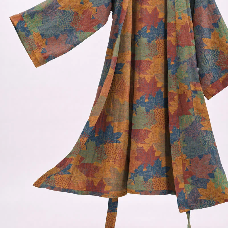 Kimono-Bademantel aus Baumwolle mit Ahornblattmuster für den Herbst