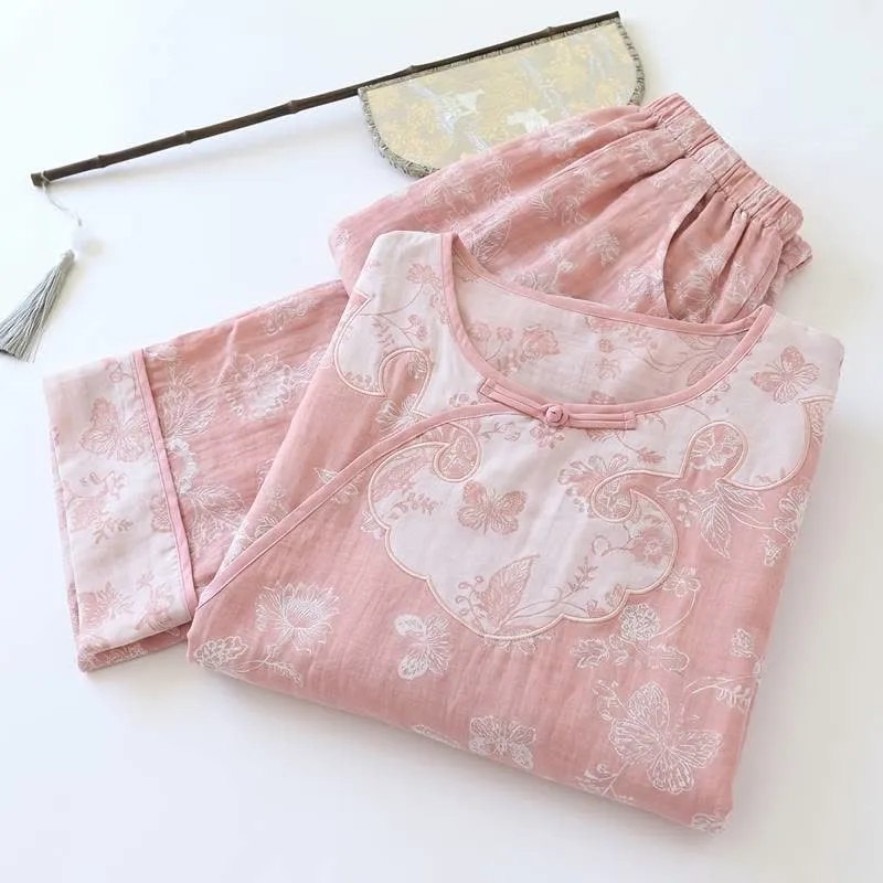 Elegantes Pyjama-Set aus Baumwollgaze mit Froschknöpfen