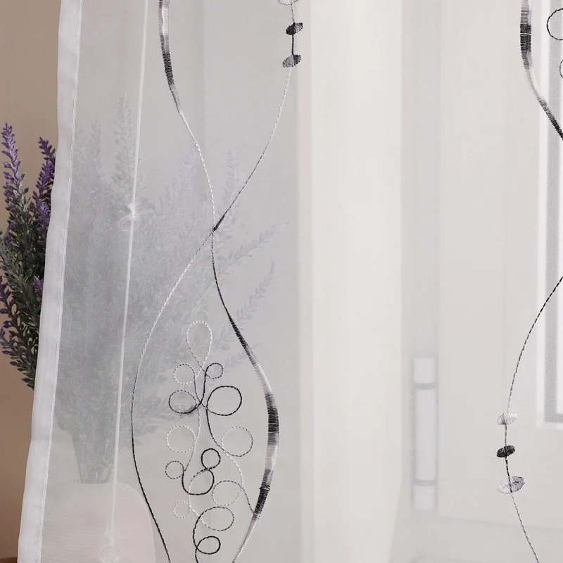 Rollo mit Schlaufenaufhängung mit Linienmuster-Stickerei transparent 1 Stück