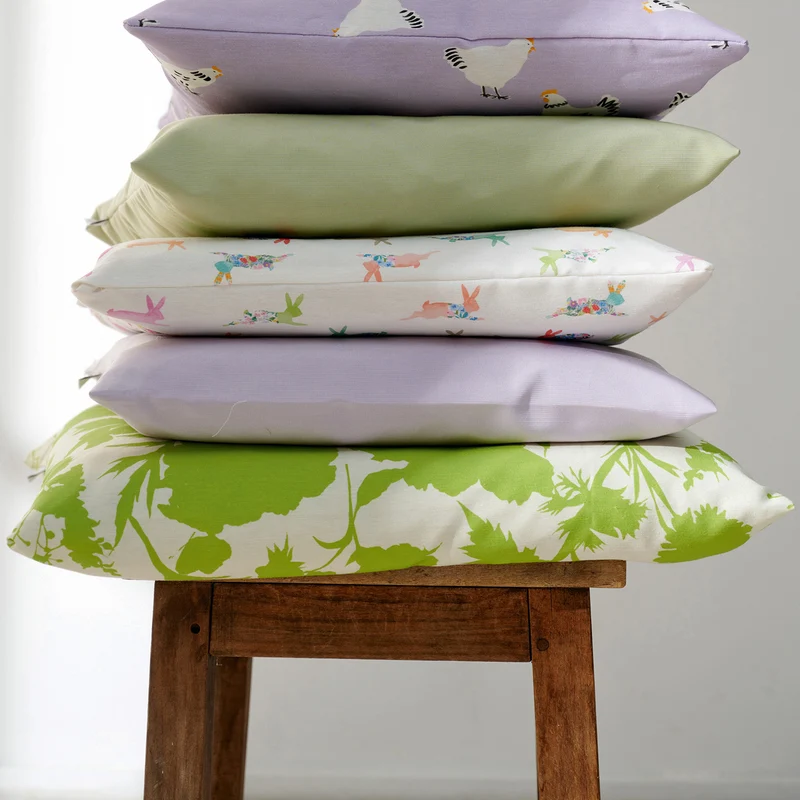 APELT 7002 Kissen Sommerblüten als Faux-Uni all-over