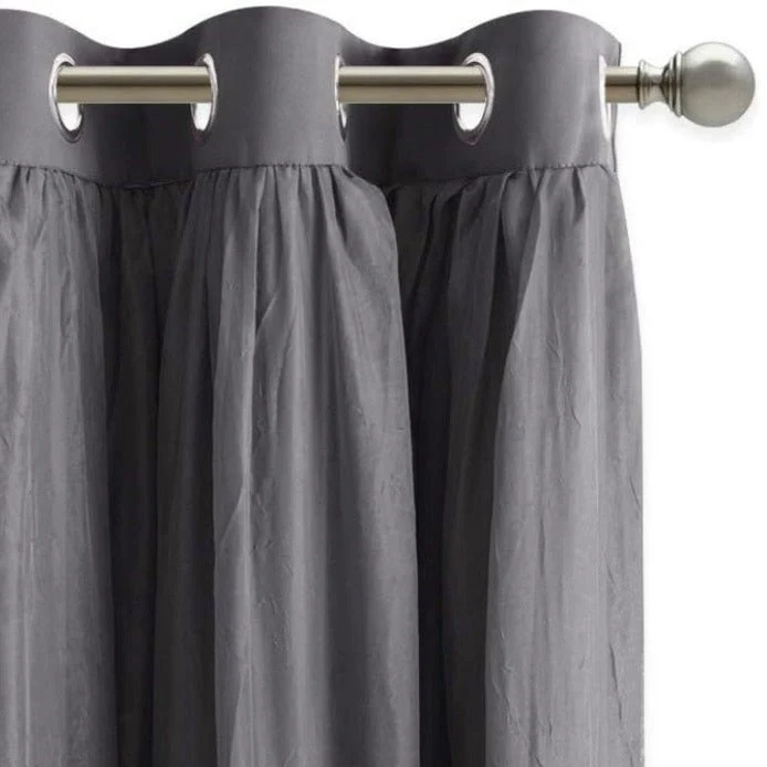 Doppellagiger Verdunkelungsvorhang mit Voile
