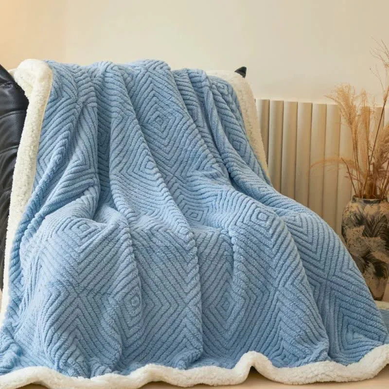 Geometrische Rautenmuster-Korallenfleece-Überwurfdecke