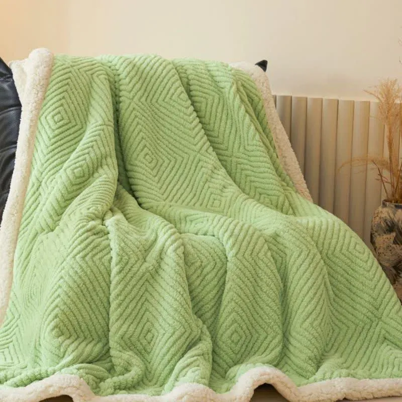 Geometrische Rautenmuster-Korallenfleece-Überwurfdecke
