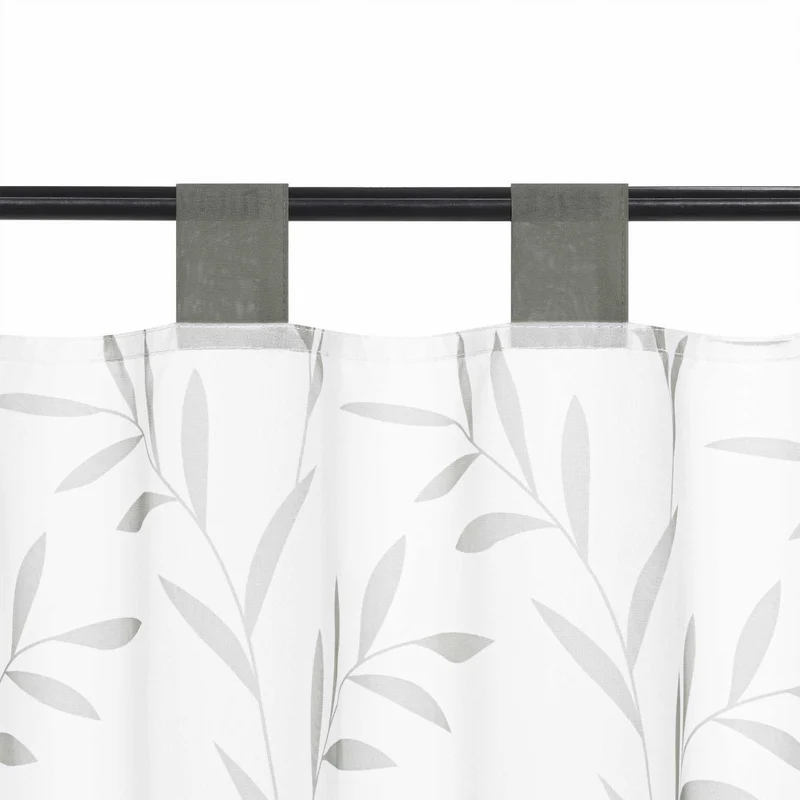 Scheibengardine im Landhausstil mit Blättermuster
