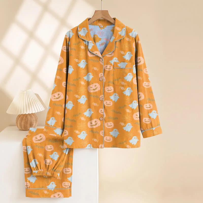 Niedliches Loungewear-Set aus Baumwolle mit Geister- und Kürbismotiven