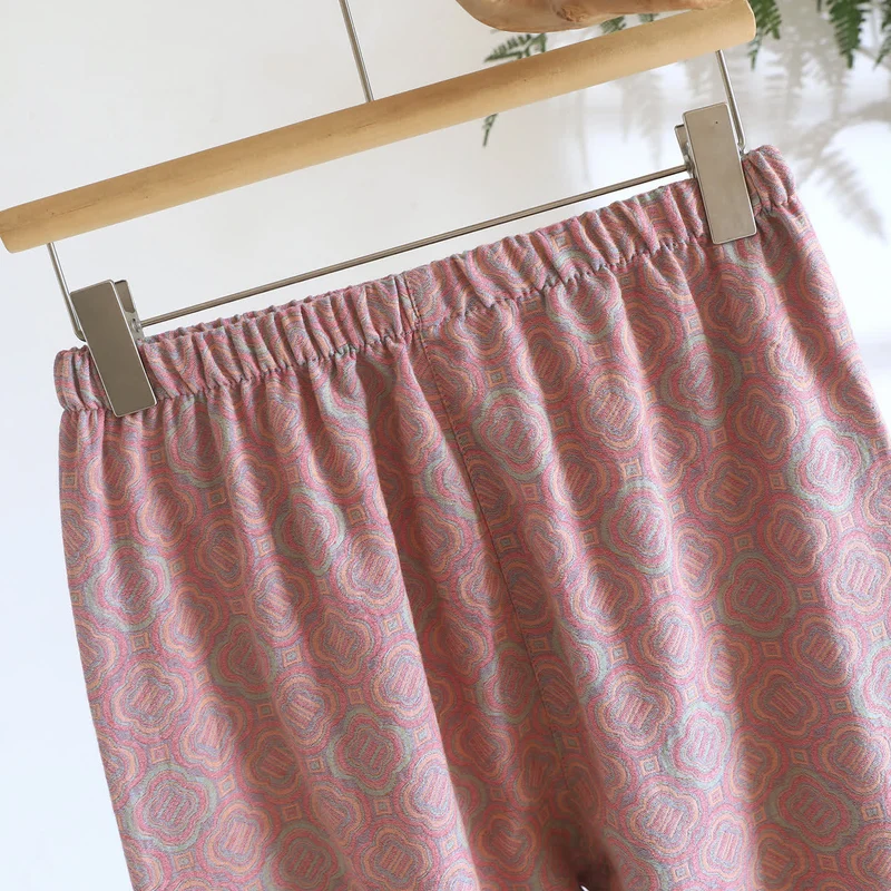Minimalistisches Schlafanzug-Set aus bedruckter Baumwollgaze