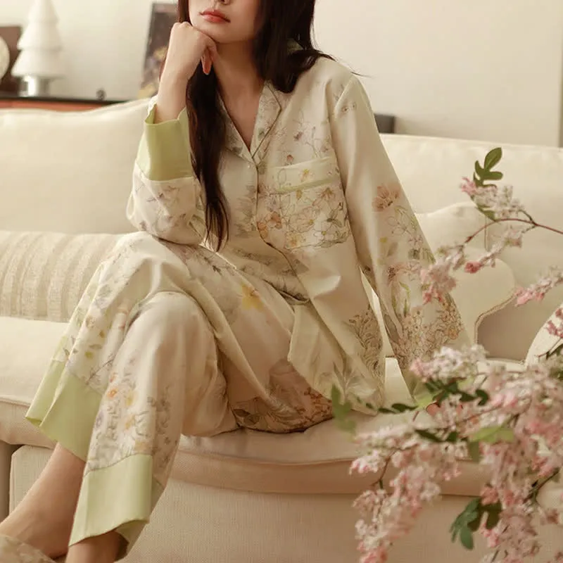 Loungewear-Set mit langen Ärmeln und ländlichem Blumenmuster