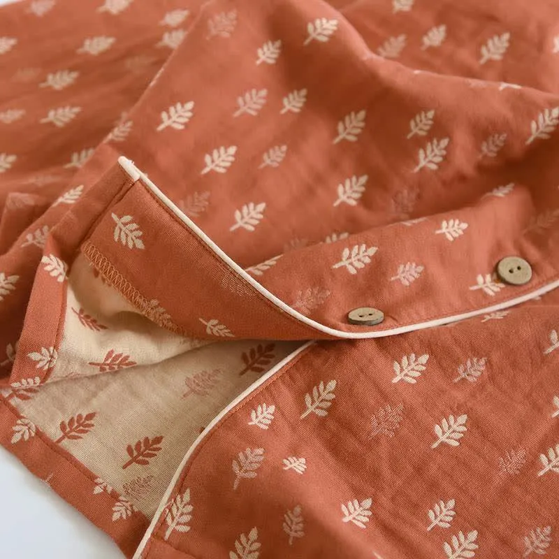 Entspanntes Loungewear-Set aus Baumwolle mit Ahornblattmuster und Paspelierung