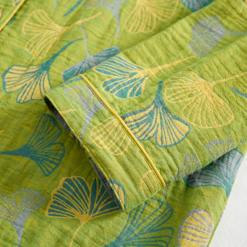 Naturinspiriertes Loungewear-Set aus Baumwolle mit Ginkgoblattmuster