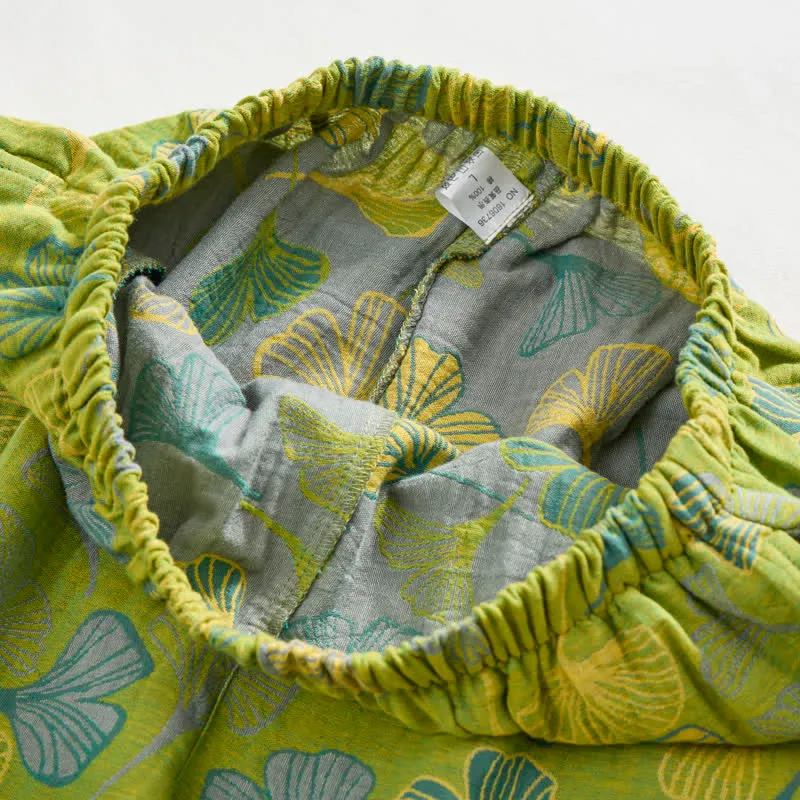 Naturinspiriertes Loungewear-Set aus Baumwolle mit Ginkgoblattmuster