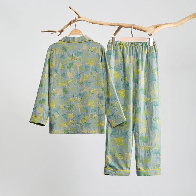 Naturinspiriertes Loungewear-Set aus Baumwolle mit Ginkgoblattmuster