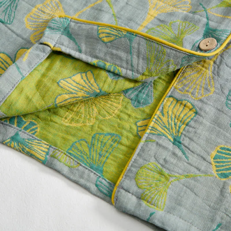 Naturinspiriertes Loungewear-Set aus Baumwolle mit Ginkgoblattmuster