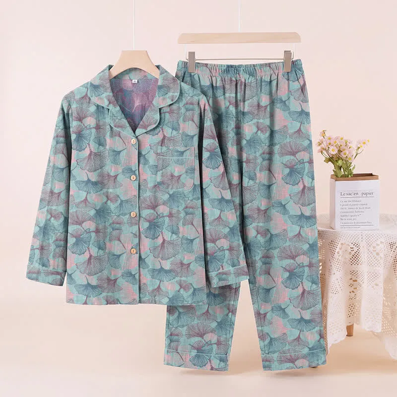 Loungewear-Set aus Baumwolle mit Ginkgoblatt-Motiv und gekerbtem Kragen