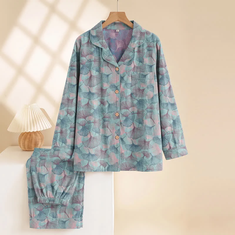 Loungewear-Set aus Baumwolle mit Ginkgoblatt-Motiv und gekerbtem Kragen