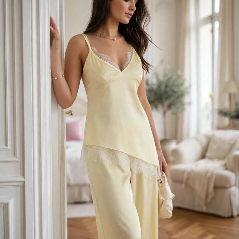 Elegantes Lounge-Set mit Camisole-Besatz und Spitzenbesatz