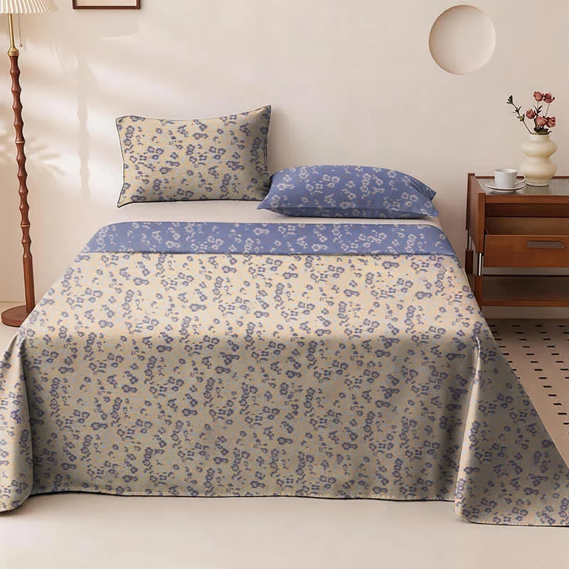 Wendbare Tagesdecke aus Baumwolle mit kleinem Blumenmuster