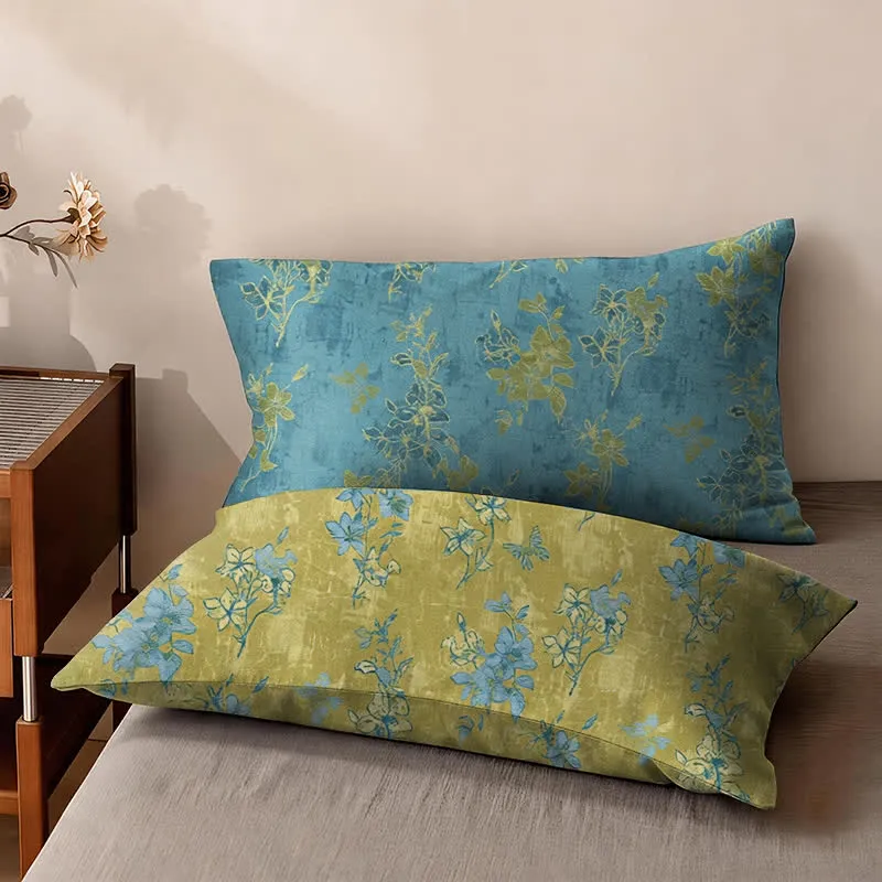 Wendbare Tagesdecke aus Baumwolle mit Vintage-Blumenmuster