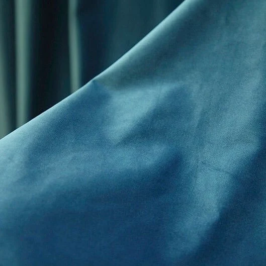 Glänzender Verdunkelungsvorhang Blau mit Ösen