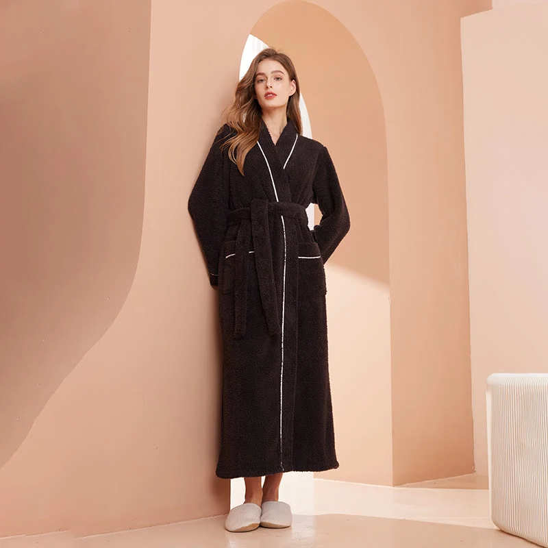 Bequemer, langer Bademantel aus Fleece in Volltonfarbe