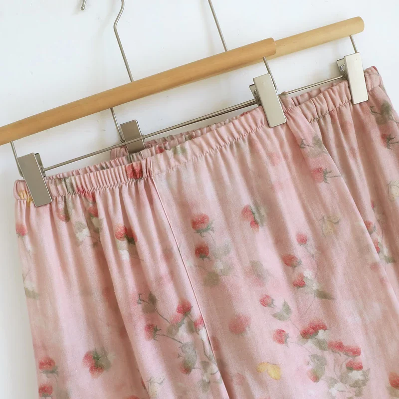 Loungewear-Set aus Gaze mit süßem Beerenmuster (3-teilig)