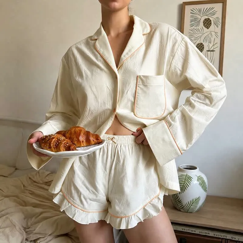 Schickes Loungewear-Set aus Baumwolle mit Rüschensaum