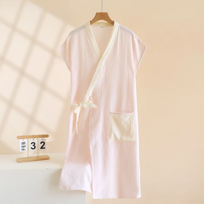 Minimalistischer Kimono-Wickelmantel aus Baumwolle