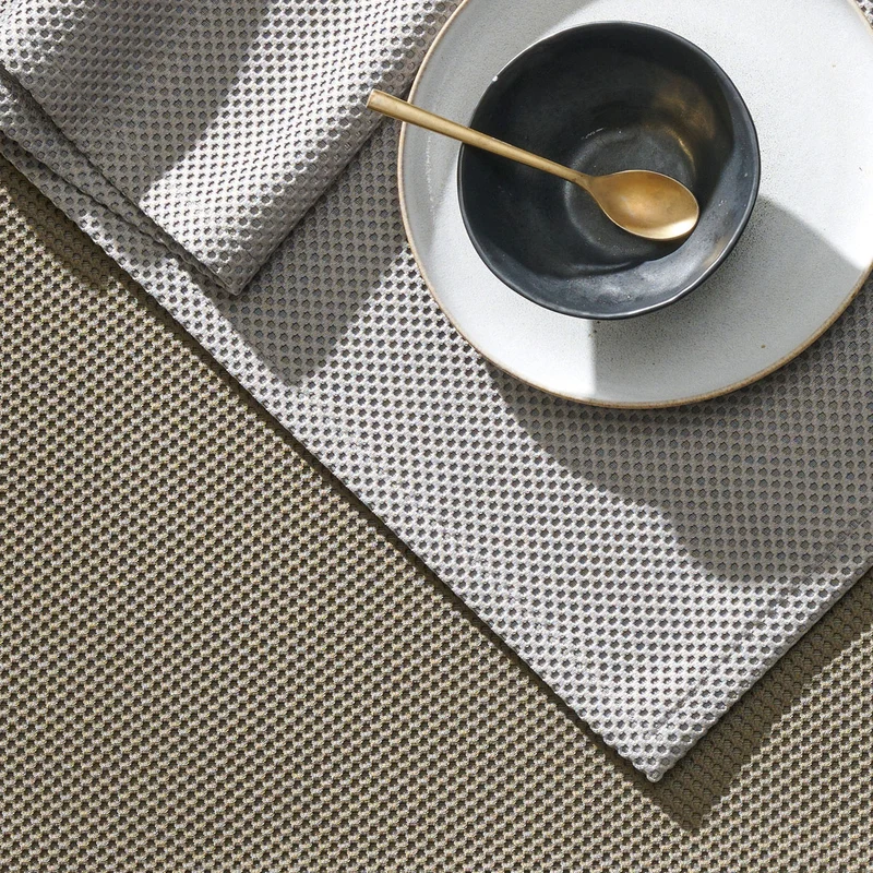 APELT Miles Kissen neues Material im Mesch-Style
